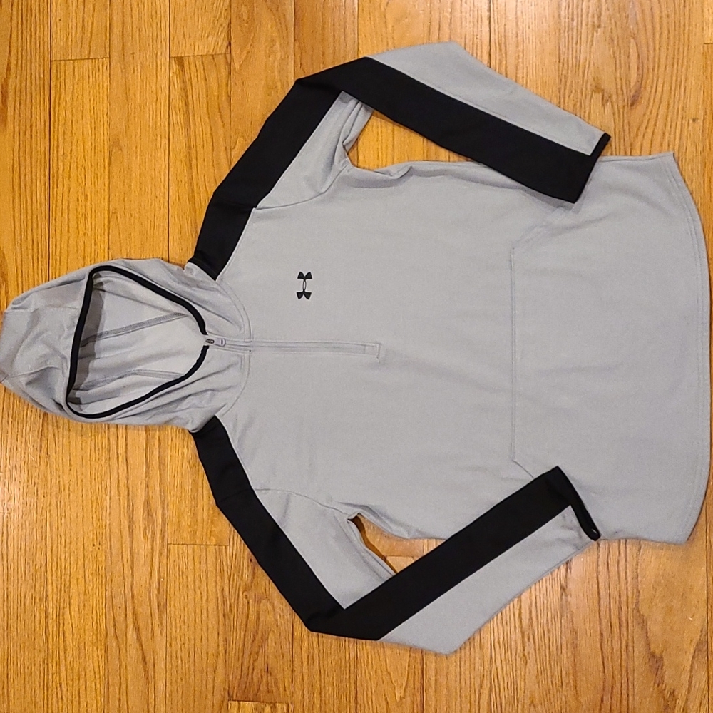 Under Armour quarter zip boys, size YXL